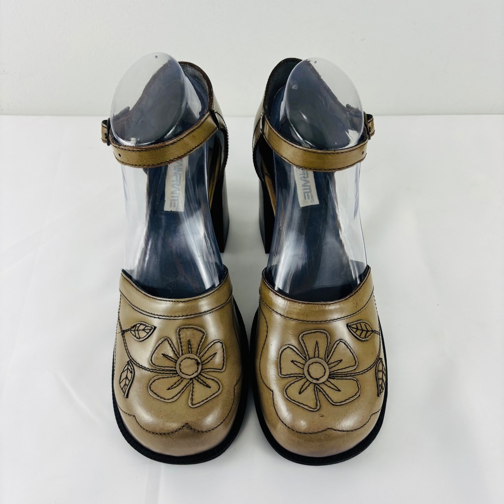 VTG Mainframe Floral Embroidered Chunky Slingback Platform Tan Heels Y2K 9.5B
